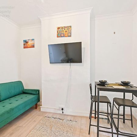 Cosy Tottenham Apartment Sleeps 4 Londres Exterior foto